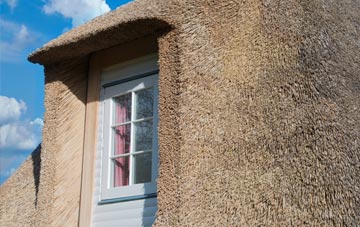 Newton By Toft thatch roof disadvantages